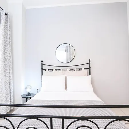 Casa Di Niki, Corfu Old Town Apartment