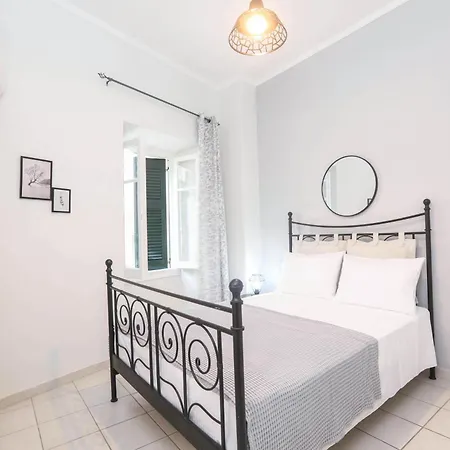 Casa Di Niki, Corfu Old Town Apartment *